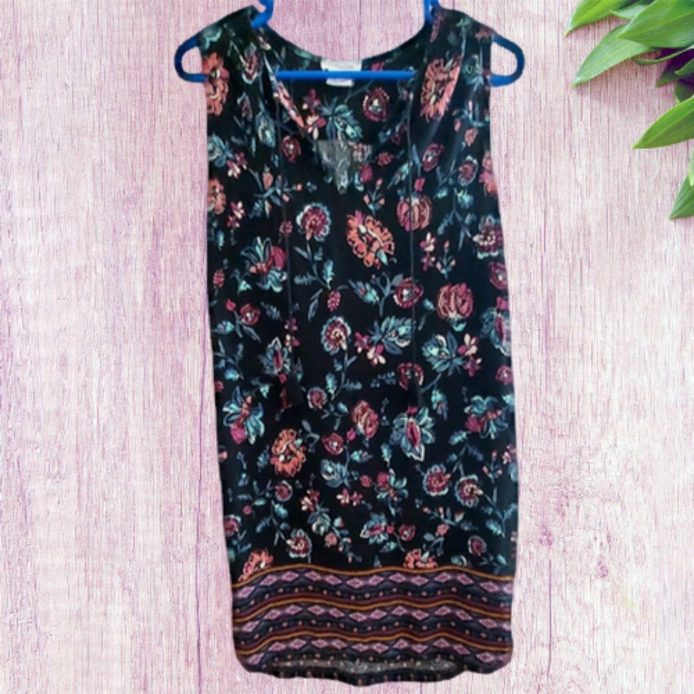 Sz Medium beachlunchlounge Floral Shift Dress Sleeveless size M EUC